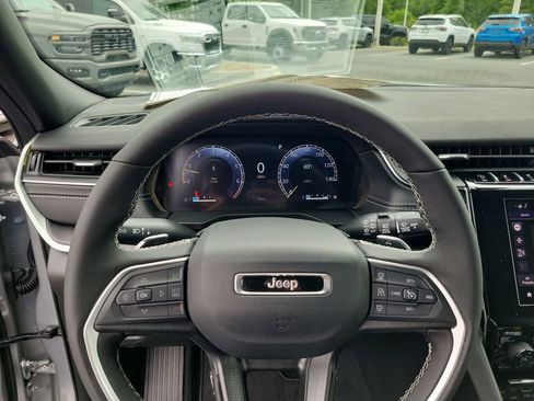 New 2026 Jeep Grand Cherokee L Laredo AWD/4WD image 14