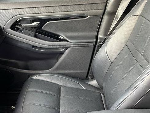 Used 2023 Land Rover Range Rover Evoque R-Dynamic S image 18