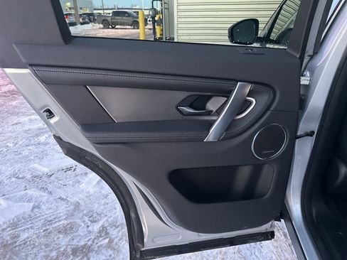 Used 2025 Land Rover Discovery Sport Dynamic SE image 19