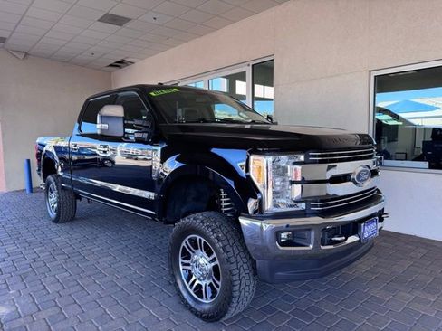 Used 2017 Ford F250 Lariat w/ Tow Technology Bundle image 7