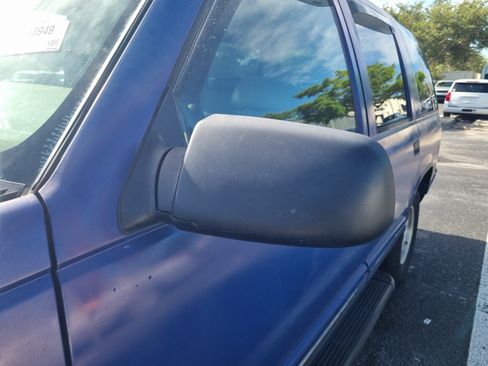 Used 1995 Chevrolet Tahoe 2WD image 6