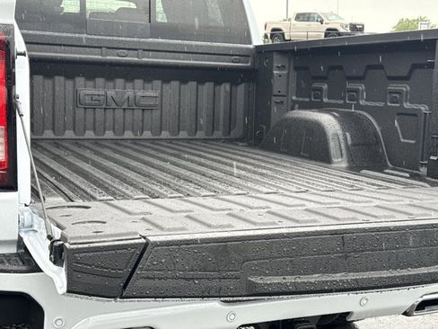 New 2026 GMC Sierra 1500 Denali AWD/4WD image 10