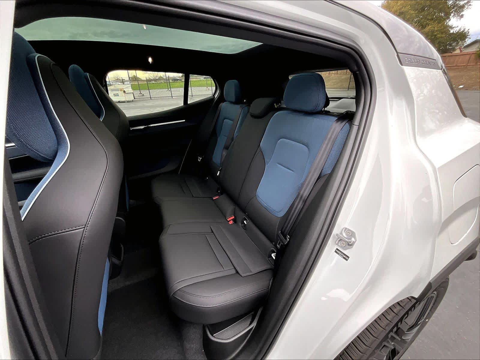 New 2026 Volvo EX30 Cross Country Ultra w/ Protection Package Premier AWD/4WD image 12