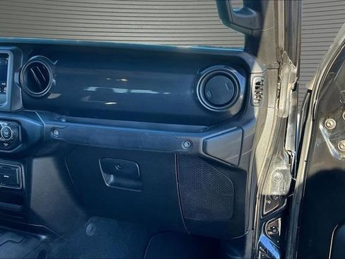 Used 2022 Jeep Gladiator Sport AWD/4WD image 27