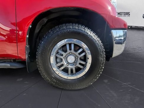 Used 2012 Toyota Tundra 4x4 Double Cab w/ TRD Off-Road Pkg image 25