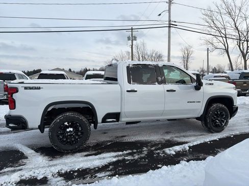 New 2026 Chevrolet Silverado 2500 LT w/ Trail Boss Package image 9
