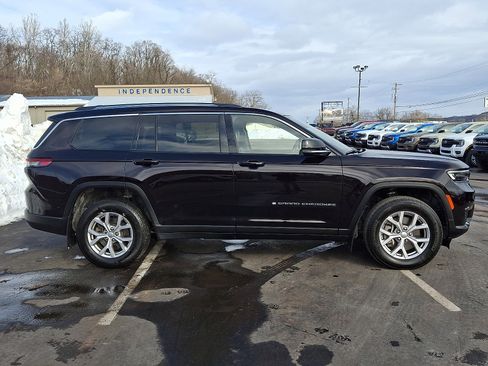 Used 2022 Jeep Grand Cherokee L Limited image 12