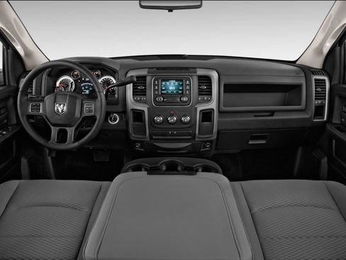 Used 2018 RAM 1500 Tradesman RWD image 5