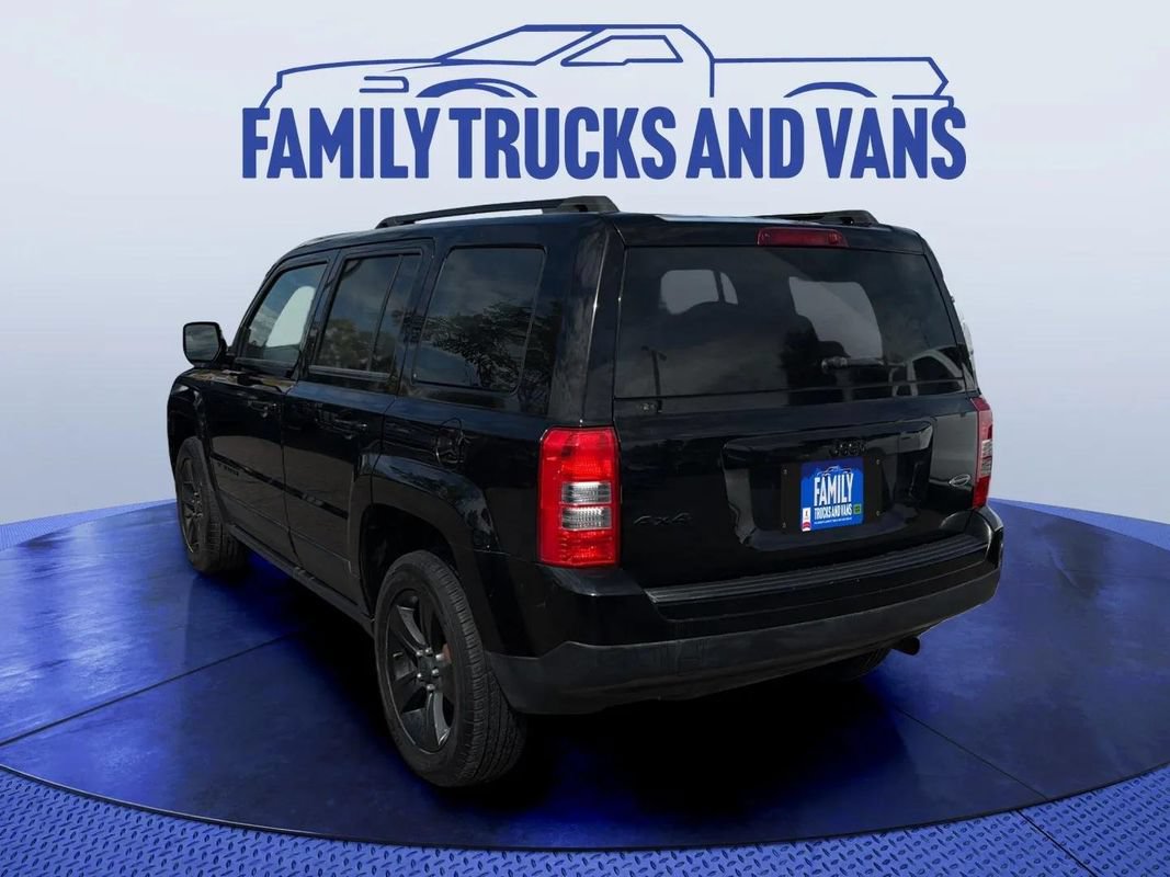 Used 2015 Jeep Patriot Sport w/ Power Value Group AWD/4WD image 3