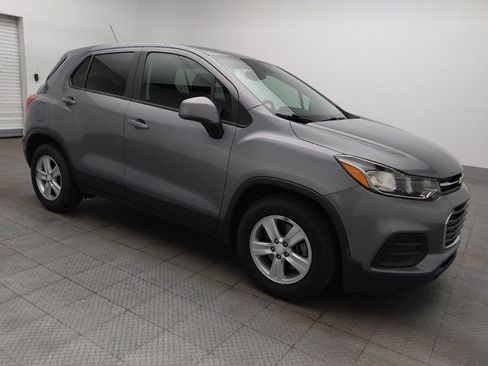 Used 2020 Chevrolet Trax LS w/ Tint and Cruise Package FWD image 11