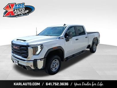Used 2024 GMC Sierra 2500 Pro w/ Convenience Package