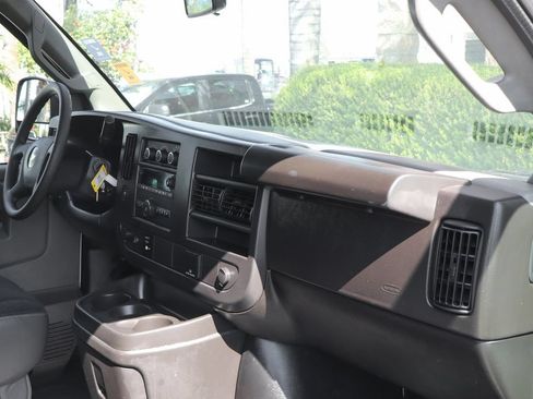 Used 2025 Chevrolet Express 2500 w/ Driver Convenience Package RWD image 29