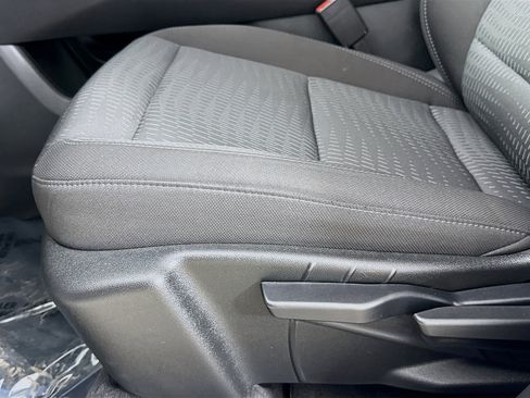 Used 2025 Chevrolet Equinox LT FWD image 20