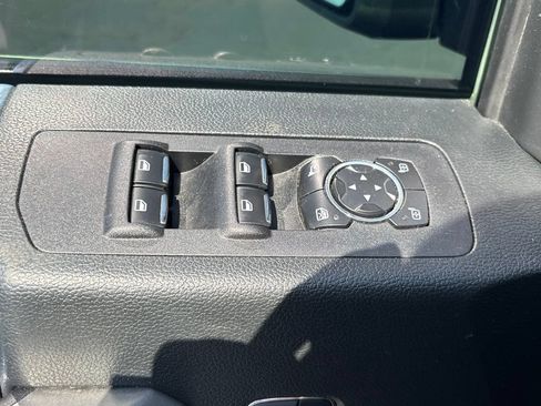 Used 2016 Ford F150 Platinum w/ Equipment Group 701A Luxury AWD/4WD image 8