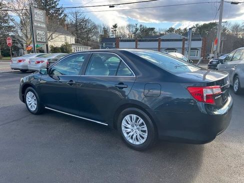 Used 2014 Toyota Camry LE image 4