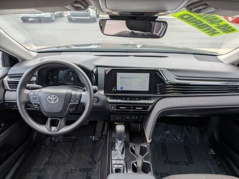 Used 2025 Toyota Camry LE w/ Convenience Package FWD image 15
