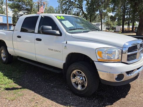 Used 2006 Dodge Ram 2500 Truck SLT w/ Light Group AWD/4WD image 6