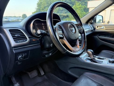 Used 2017 Jeep Grand Cherokee Limited 75th Anniversary AWD/4WD image 17