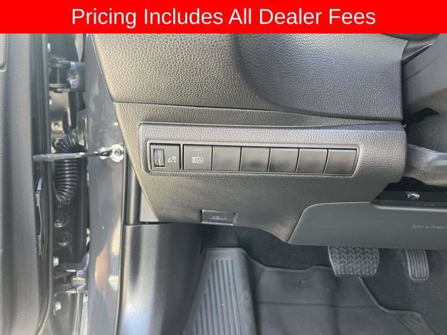 Used 2025 Toyota Corolla LE FWD image 22