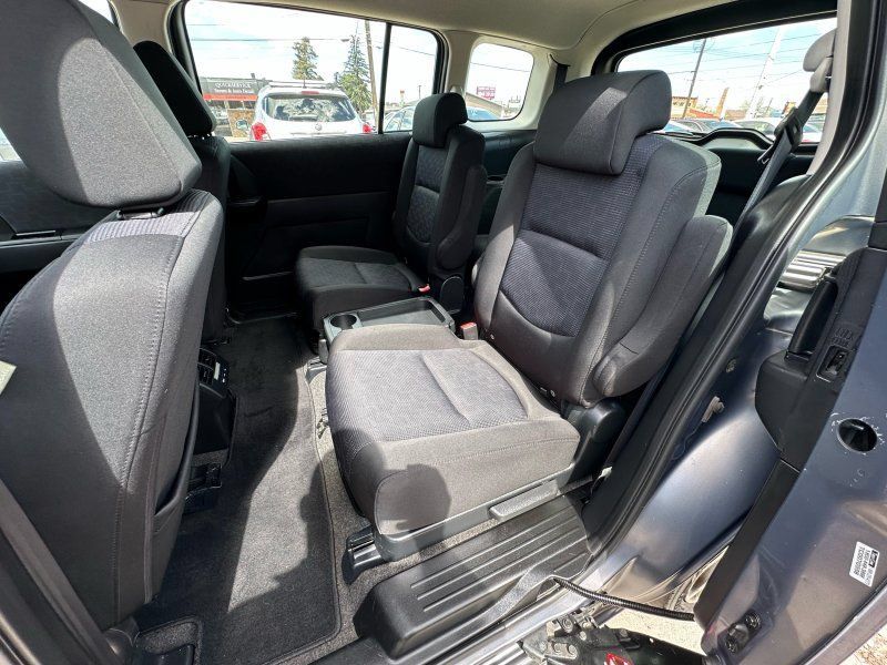 Used 2010 MAZDA MAZDA5 Sport FWD image 11