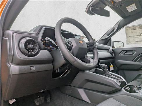 New 2026 Chevrolet Colorado W/T image 9