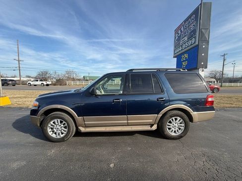 Used 2013 Ford Expedition XLT image 6