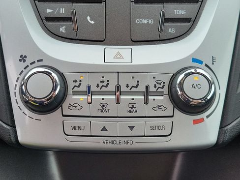 Used 2017 Chevrolet Equinox LT FWD image 27