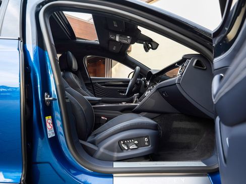 Certified 2026 Bentley Flying Spur Plug-In Hybrid AWD/4WD image 59