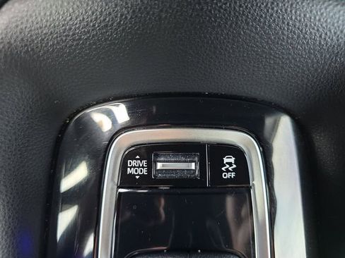 Used 2024 Toyota Corolla SE FWD image 30