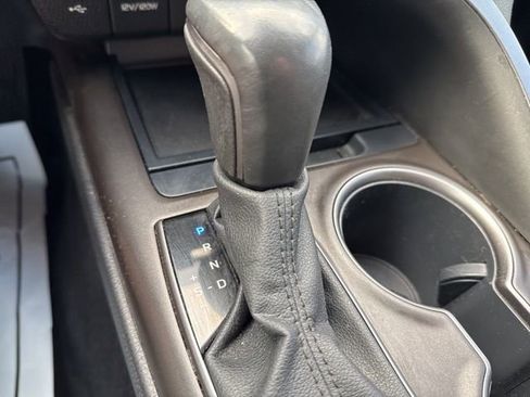 Used 2022 Toyota Camry SE image 35
