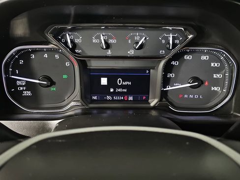 Used 2021 GMC Sierra 1500 SLT w/ SLT Premium Plus Package AWD/4WD image 15