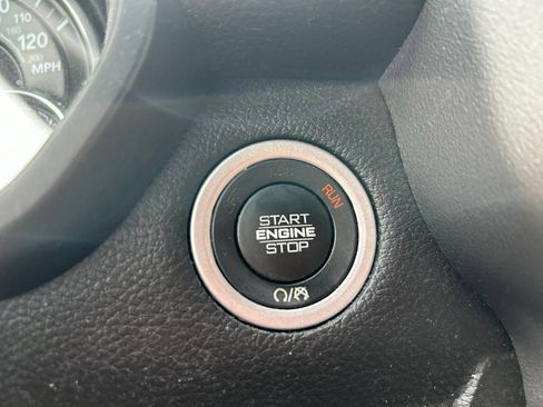 Used 2022 RAM 1500 Big Horn AWD/4WD image 33