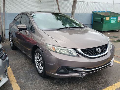 Used 2015 Honda Civic EX image 3
