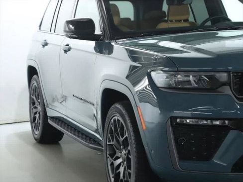 Certified 2026 Jeep Grand Cherokee Summit w/ Obsidian Package AWD/4WD image 8
