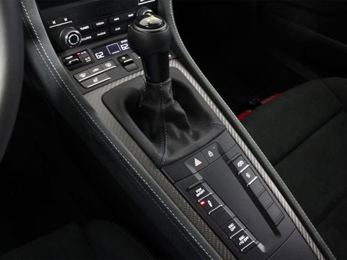 Used 2024 Porsche 718 Cayman GT4 RS image 16