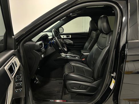 Used 2021 Ford Explorer ST w/ Equipment Group 401A image 4