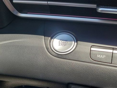 Used 2024 Hyundai Elantra SEL FWD image 10
