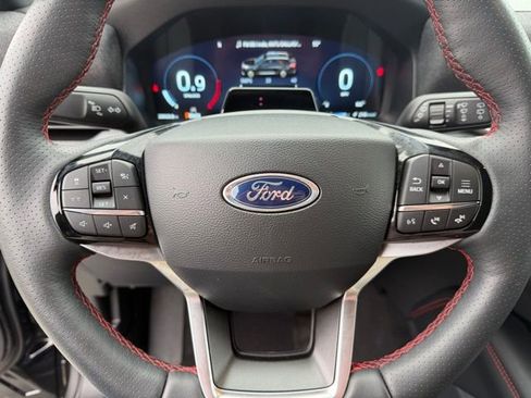 Certified 2025 Ford Explorer ST-Line image 14