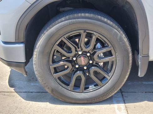 Used 2024 GMC Sierra 1500 Elevation w/ LPO, Elevation Black Package RWD image 10