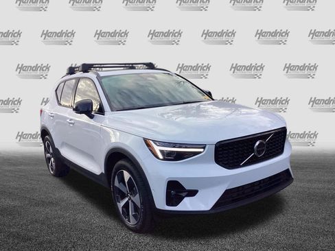Certified 2026 Volvo XC40 B5 Plus w/ Protection Package Premier AWD/4WD image 2