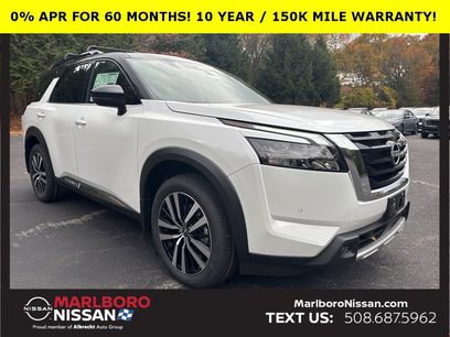 New 2025 Nissan Pathfinder Platinum w/ Cargo Package