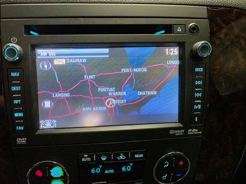 Used 2013 GMC Yukon Denali AWD/4WD image 16