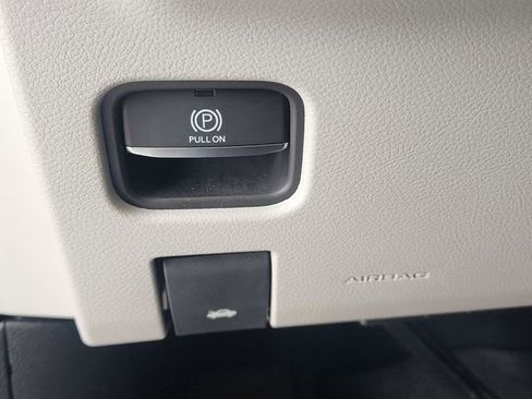 Used 2023 Jeep Grand Cherokee L Overland w/ Rear Seat Video Group I image 37