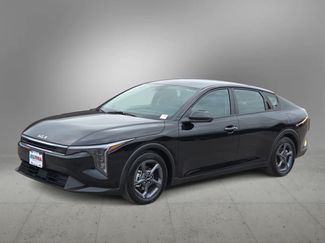 Used 2025 Kia K4 FWD video 1