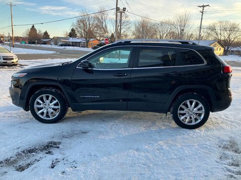 Used 2017 Jeep Cherokee Limited w/ Trailer Tow Group image 6
