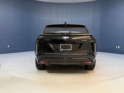 New 2026 Cadillac Lyriq Premium Luxury AWD/4WD image 10