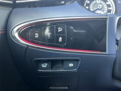 Used 2022 Genesis GV70 2.5T w/ Sport Prestige Package image 18