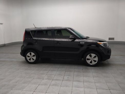 Used 2014 Kia Soul + image 11