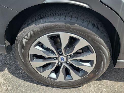 Certified 2025 Subaru Outback Limited AWD/4WD image 10