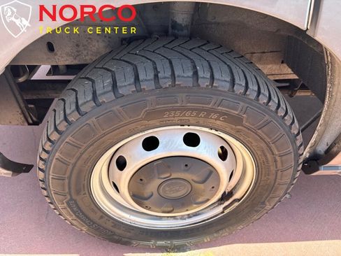 Used 2015 Ford Transit 250 130 Low Roof image 14